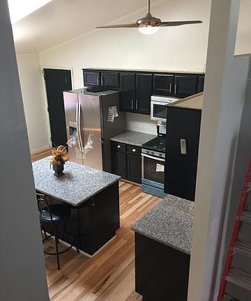 3rd image of 14818 Dorchester Ave