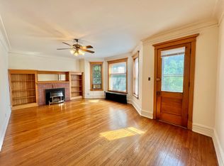 2920 N Burling St #2922-3, Chicago, IL 60657