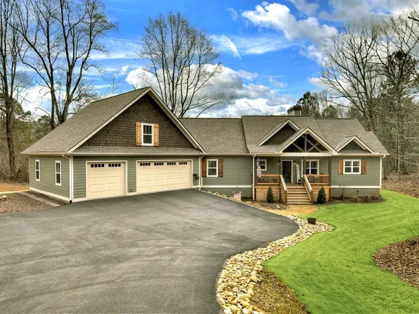 42 Evergreen Ridge Rd, Ellijay, GA 30536