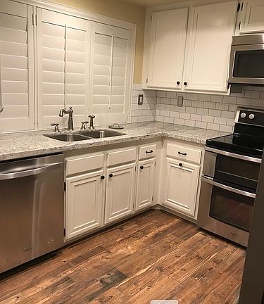 2nd image of 18 Gretel Ct