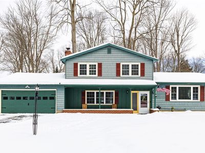 40 Crystal Springs Ln, Fairport, NY, 14450