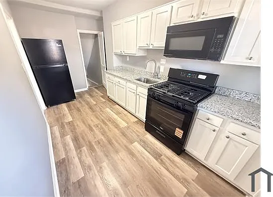 1644 Sherwood Ave — Photo 6