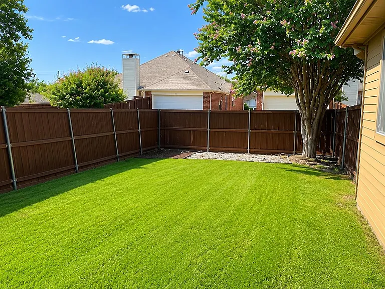 3949 Windford Dr — Photo 24
