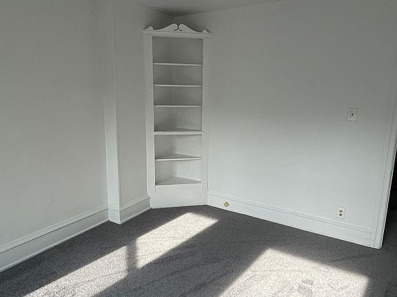 4th image of 320 Strode Ave APT 6