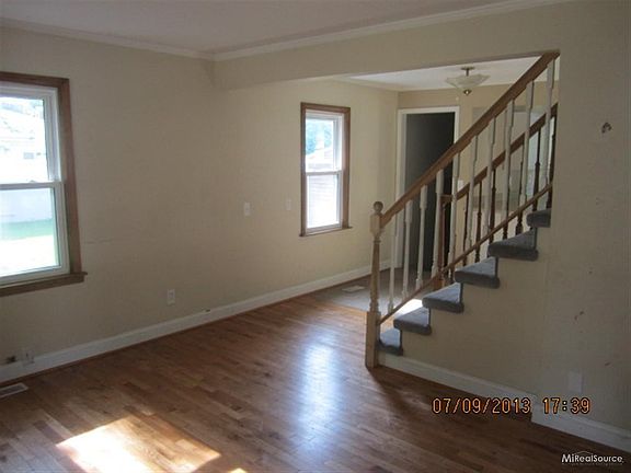 5th image of 11107 Hupp Ave