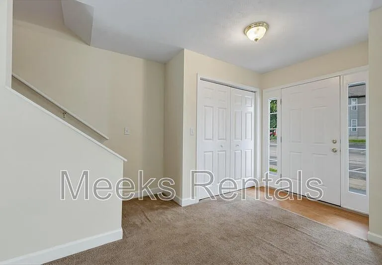 Ariel Pointe Townhomes — Photo 11