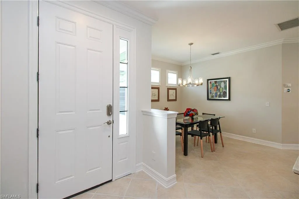 2 bed, 2.0 bath, 1566 sqft, $5,200 — Photo 2