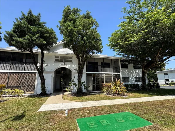 18905 NW 62nd Ave APT 204, Hialeah, FL 33015