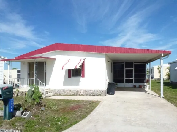 2820 Breezewood Dr, North Fort Myers, FL 33917