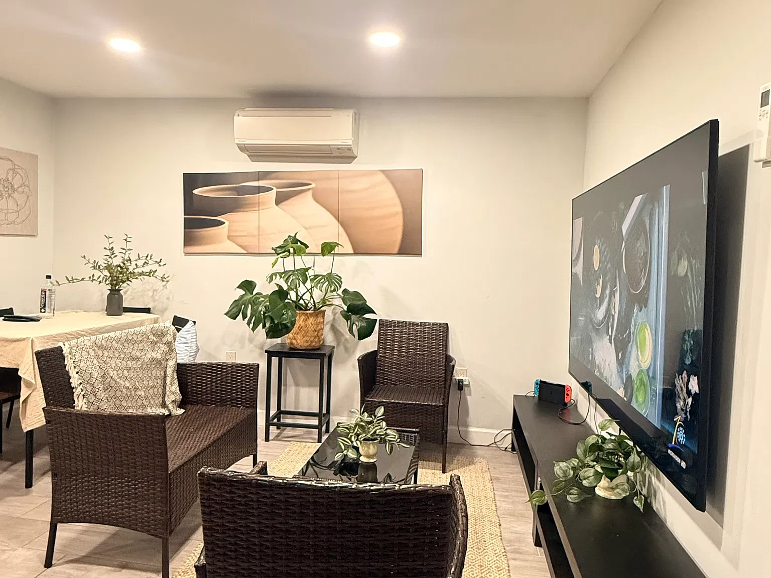 2 bed, 1200 sqft, $2,600 — Photo 2