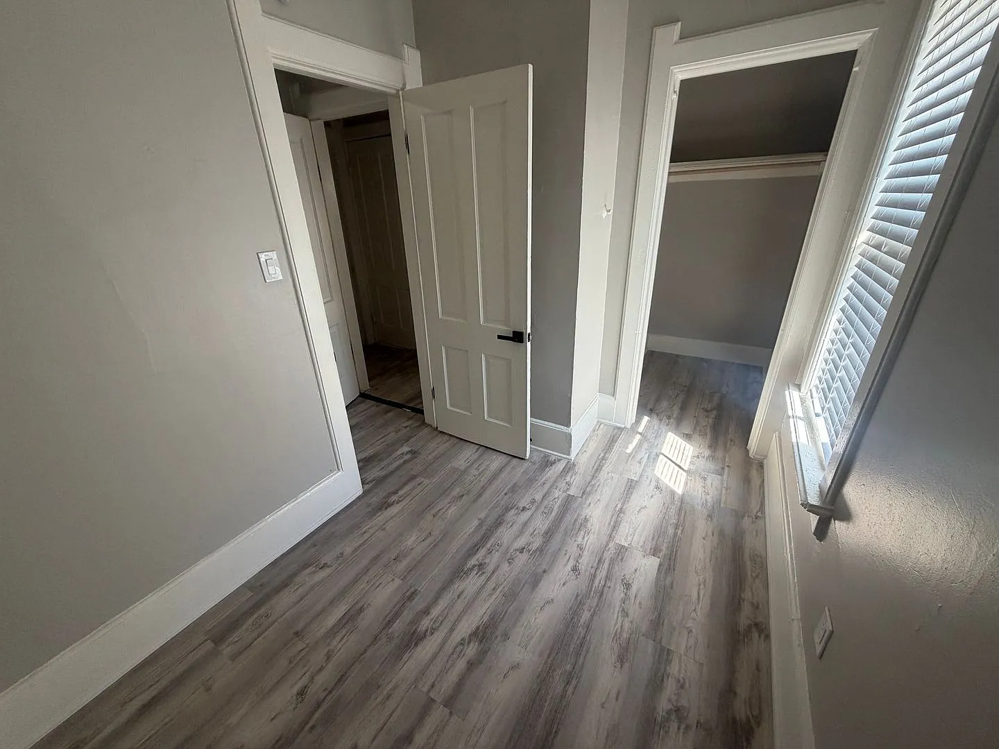 338 W Reservoir Ave — Photo 4
