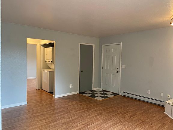 5th image of 9263 Blackberry St APT 4