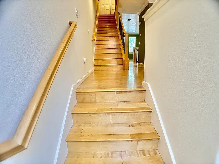 4466 Laird Cir — Photo 8