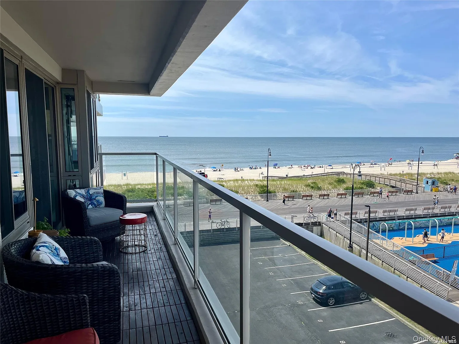 2 bed, 2.0 bath, 1246 sqft, $3,500 — Photo 2