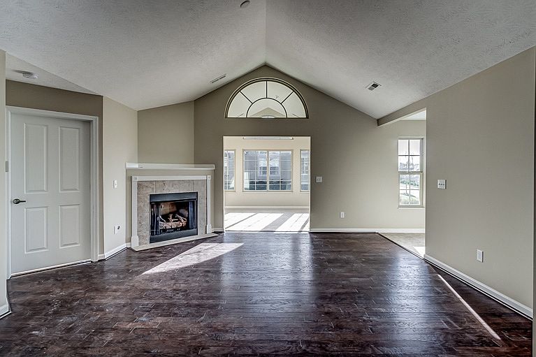 1st image of 9038 Royal Oak Ln