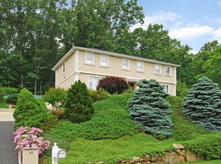 47 Crestwood Rd, Rockaway, NJ 07866