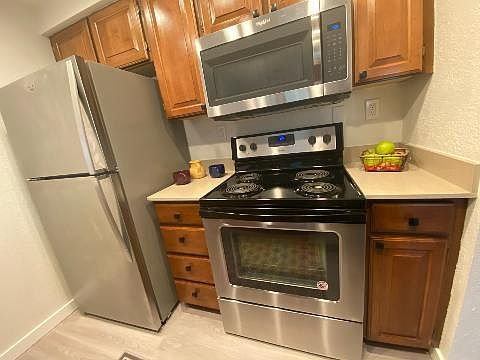 5th image of 14927 NE 1st Pl APT B