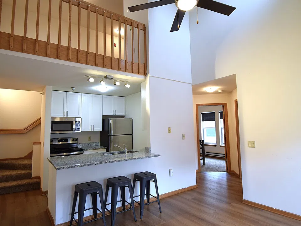 2 Gerry Ct #J