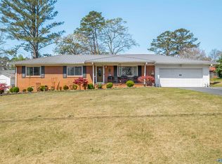 2020 Fairview Rd, Gadsden, AL 35904