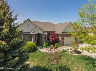 4228 162nd St, Urbandale, IA 50323