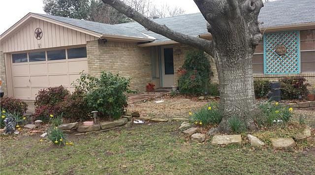 1st image of 721 Chalk Hill Ln