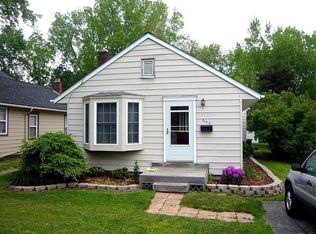 644 W Clinton St, Howell, MI 48843