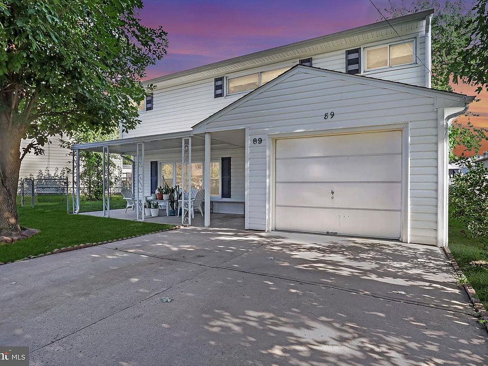 1st image of 89 Barbara Lee Dr