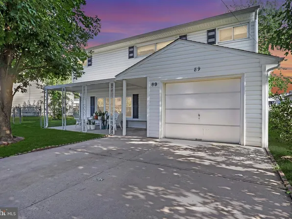 89 Barbara Lee Dr, Hamilton, NJ 08619