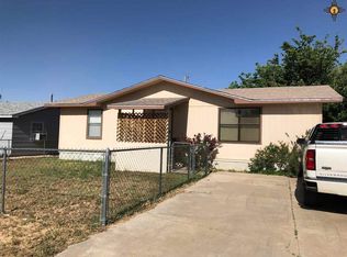 4712 Adobe Dr, Carlsbad, NM 88220