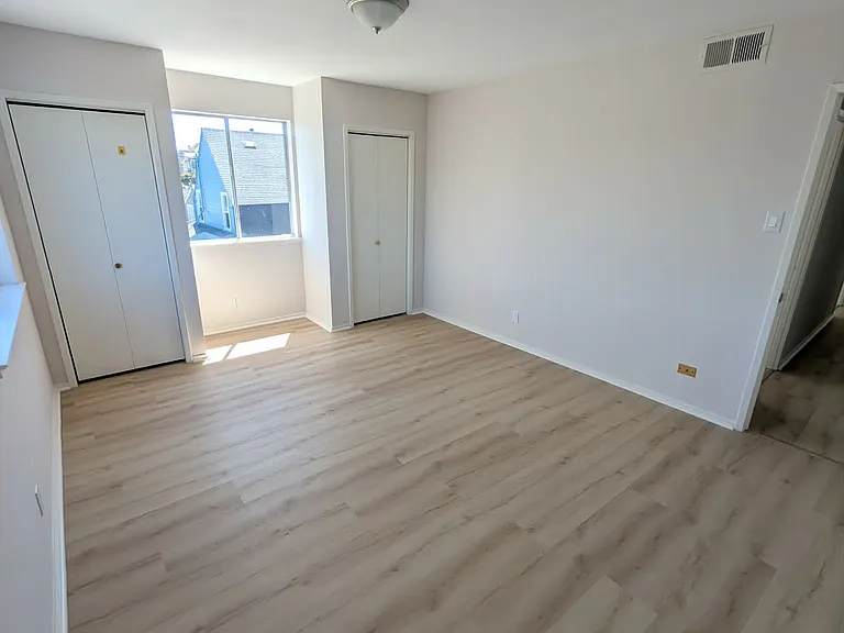 132-134 Clipper St #132 — Photo 13