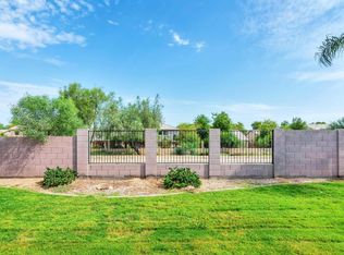 1646 E Francisco Dr, Phoenix, AZ 85042