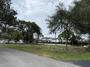 7260 SW 76th St, Miami, FL 33143