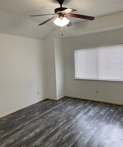 7903 Dairy View Ln — Photo 5