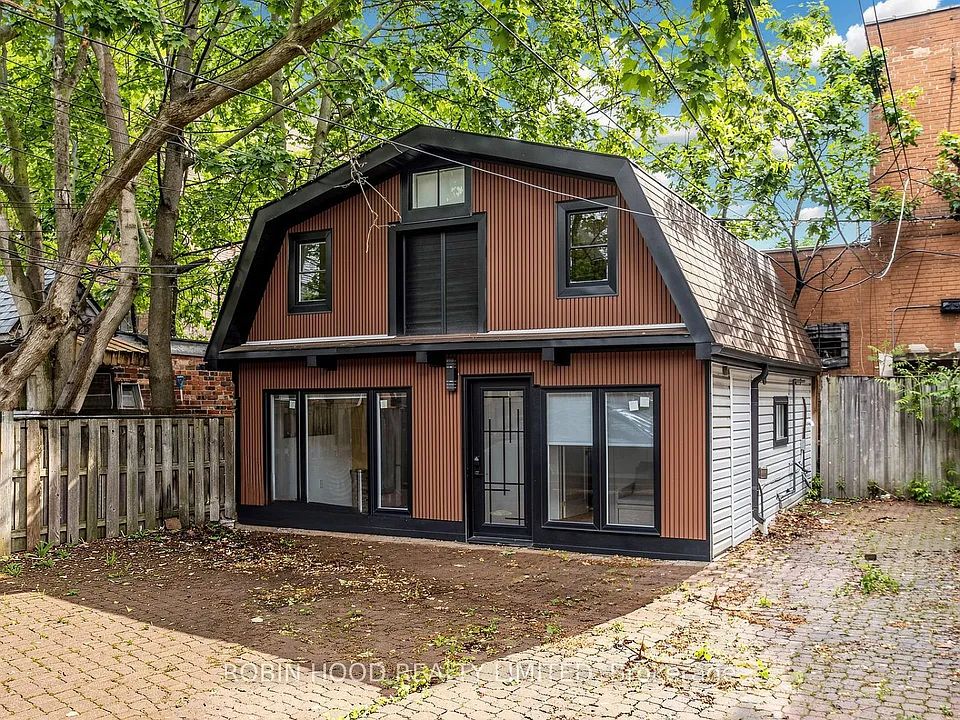 8 Laxton Ave #GARDEN