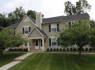 5701 Crossing Ct, Columbus, OH 43231