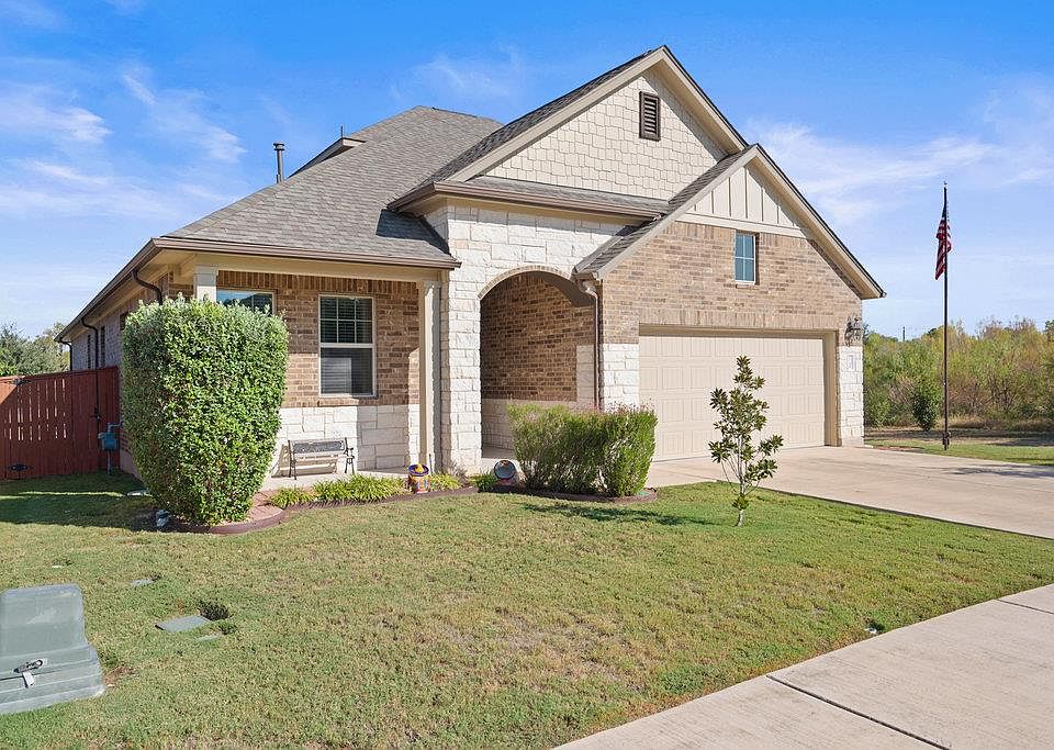 Kinzou ① 1759 Alpha St NW, Massillon, OH 44647 | Zillow