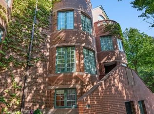 1903 N Hudson Ave, Chicago, IL 60614