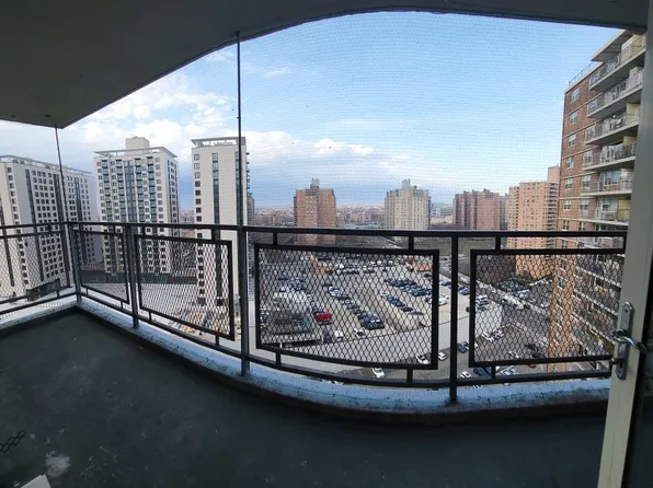 2930 West 5th Street image 6 of 22