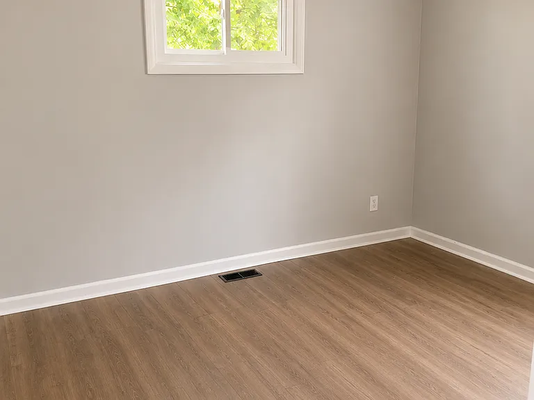 1724 Eastbrook Dr S — Photo 8