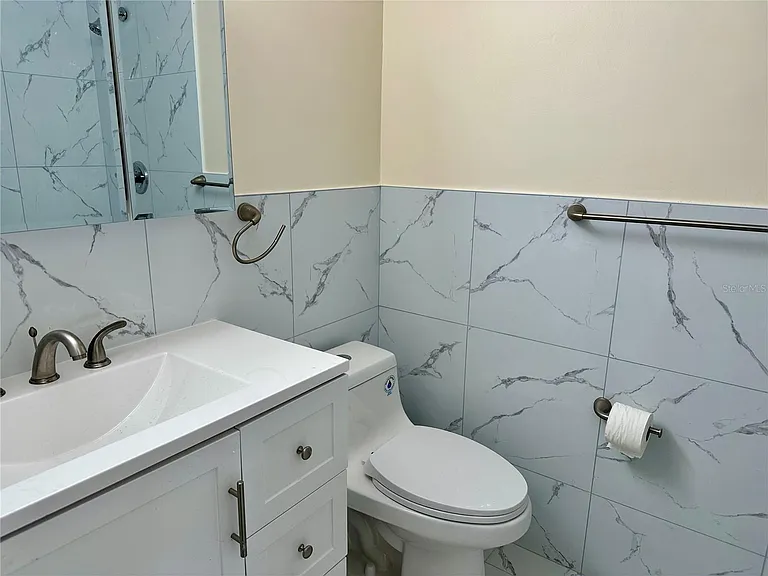 4420 Sawgrass Blvd — Photo 18