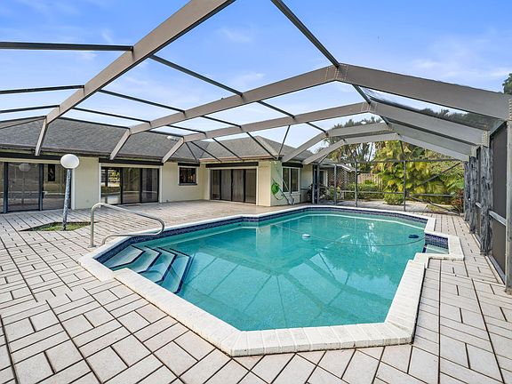 3rd image of 256 Sandpiper Avenue