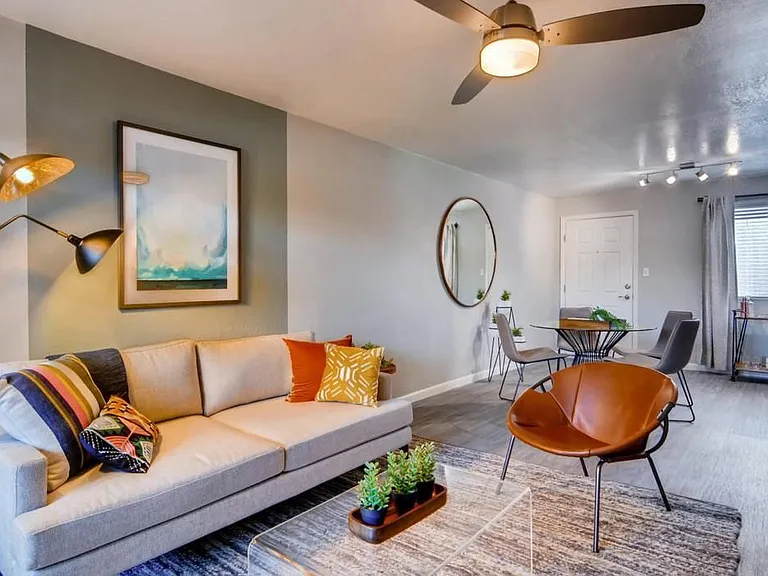 The Glen at Old Town apartments community photo