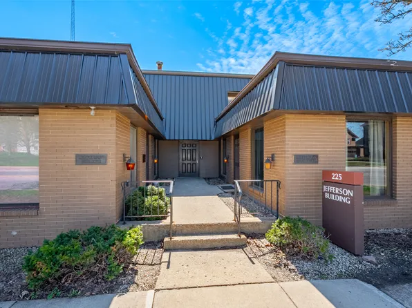 225 W Jefferson St APT 5, Plymouth, IN 46563