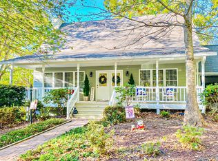437 Pine Ridge Dr, Hayesville, NC 28904