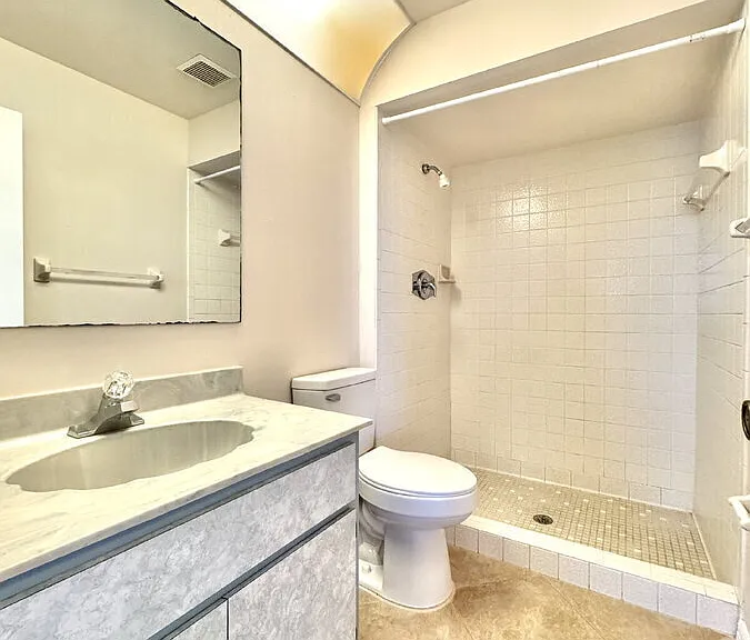 320 SW 3rd Pl #2 — Photo 25