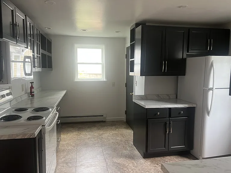 10 Kimball St #A — Photo 13