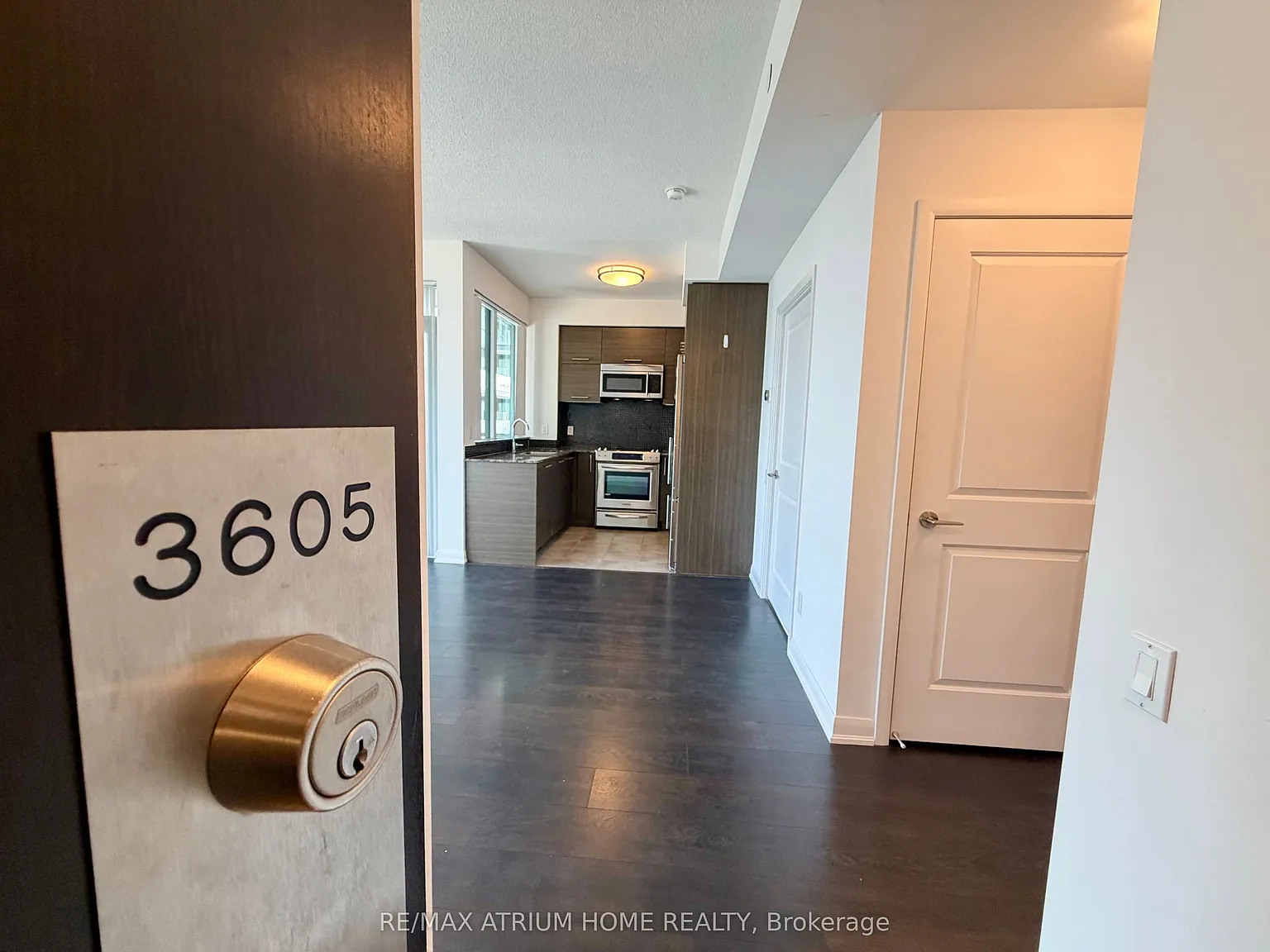 2 bed, $3,150 — Photo 2
