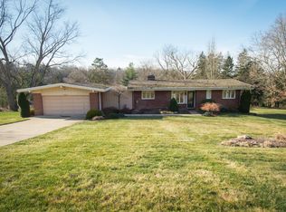 2683 Sunnyfield Dr, Pittsburgh, PA 15241