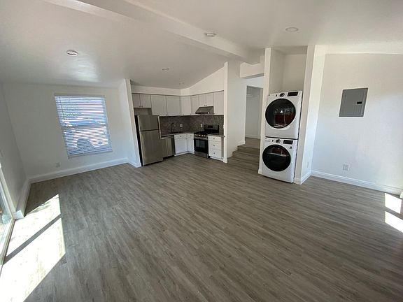 2nd image of 2530 Hacienda Dr #B