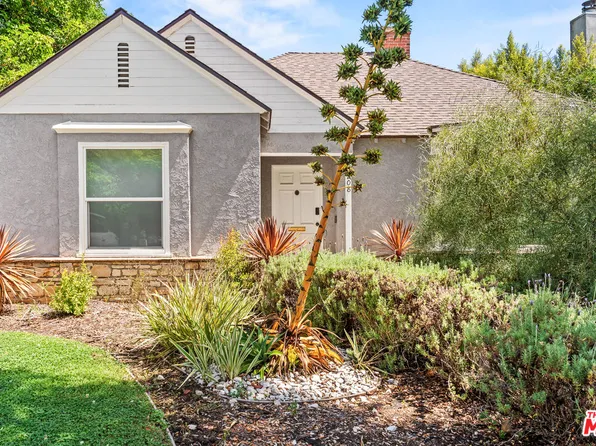 208 N Bowling Green Way, Los Angeles, CA 90049